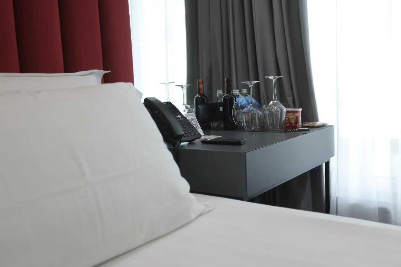 Ap Hotel Boutique Vlore 4*,
