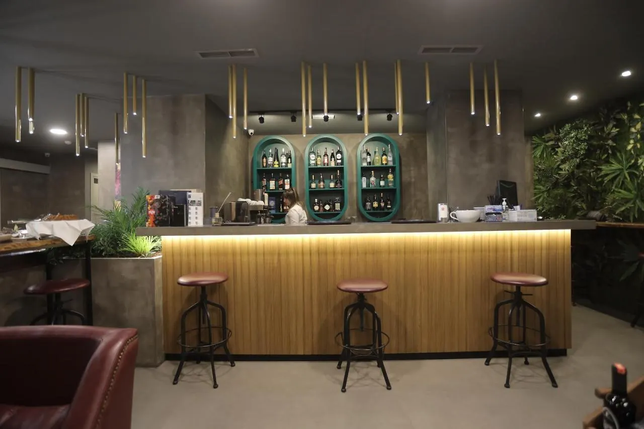 Ap Hotel Boutique Vlore 4*,